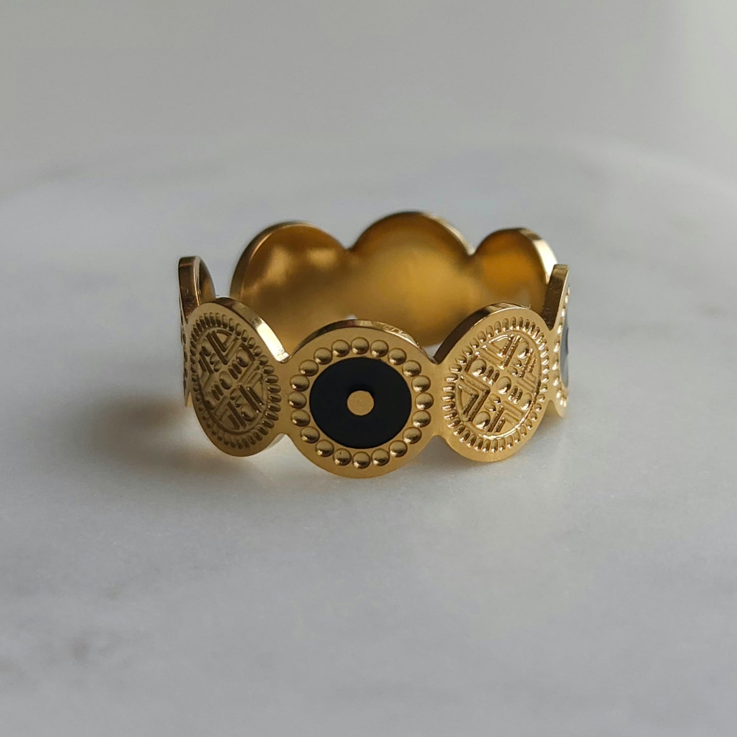 Ring Nivia