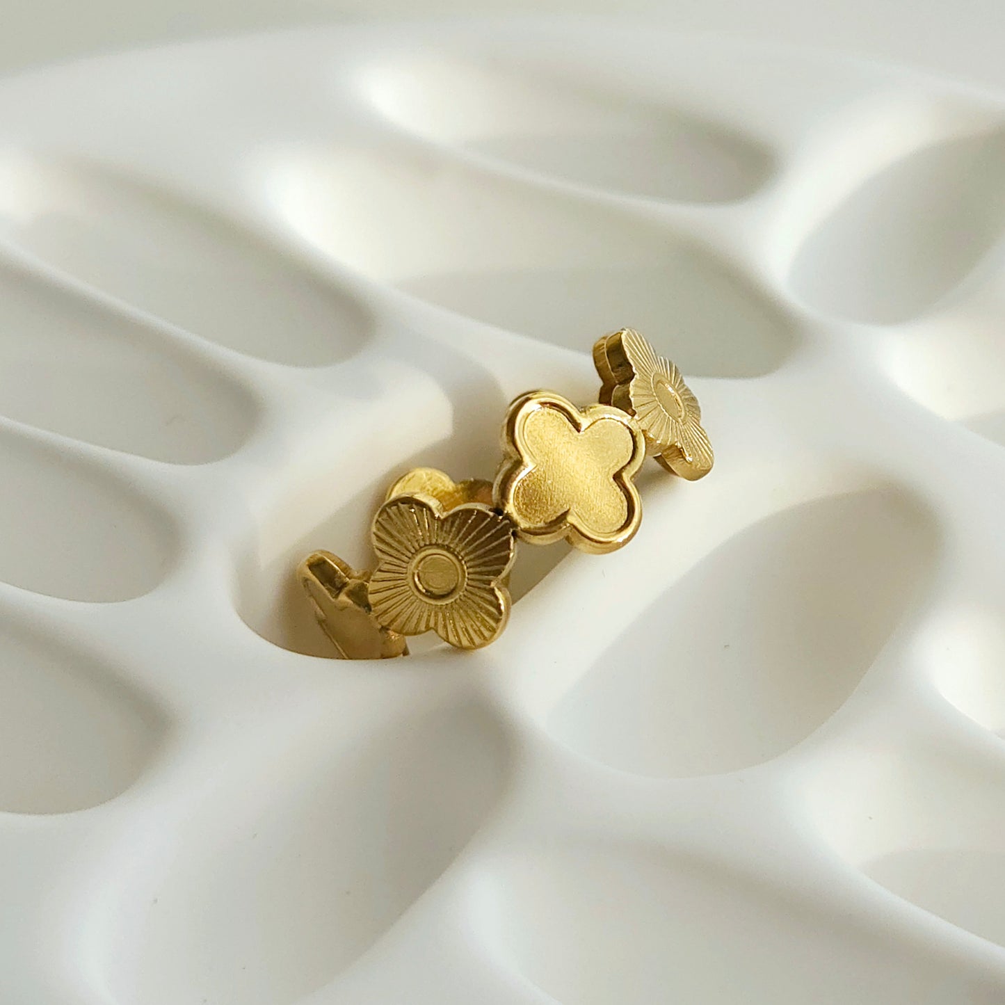 Ring Azari