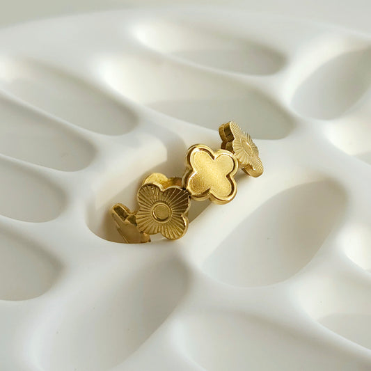 Ring Azari